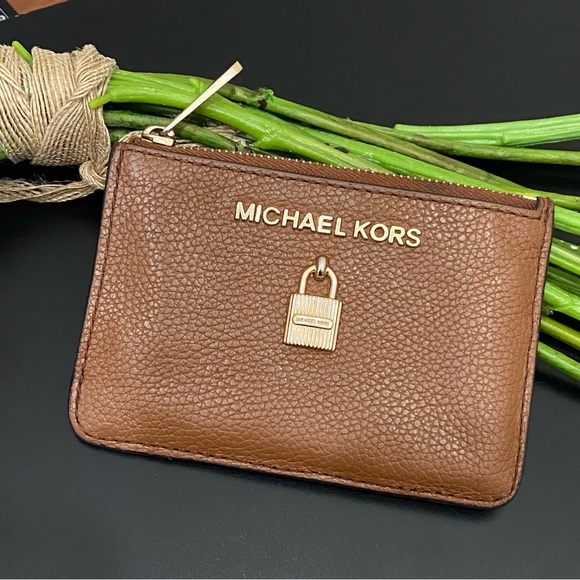 MICHAEL KORS Adele Brown Leather Zip Up Key Ring ID Wallet 5” X 3.5” - Picture 1 of 11
